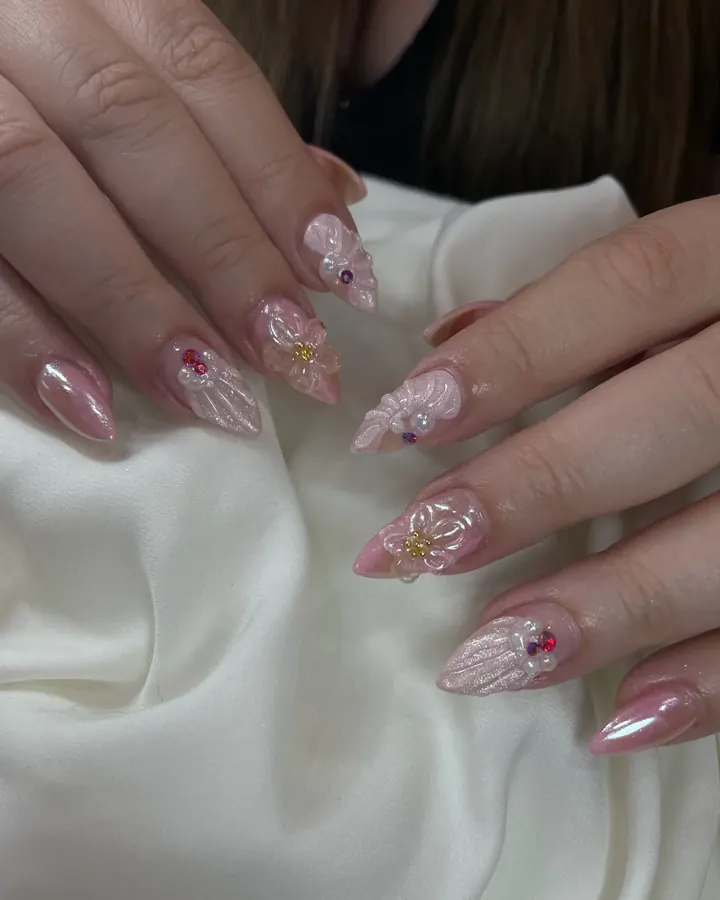Nails by Beautique Bar: pink with 3d details
